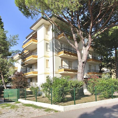 Residenza Ibsen Apartamento Lignano Sabbiadoro Exterior foto
